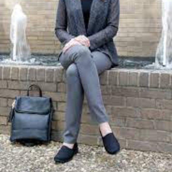 Munro Traveler Size 8W Black Stretch Comfort Shoes #741687 USA - Picture 2 of 16